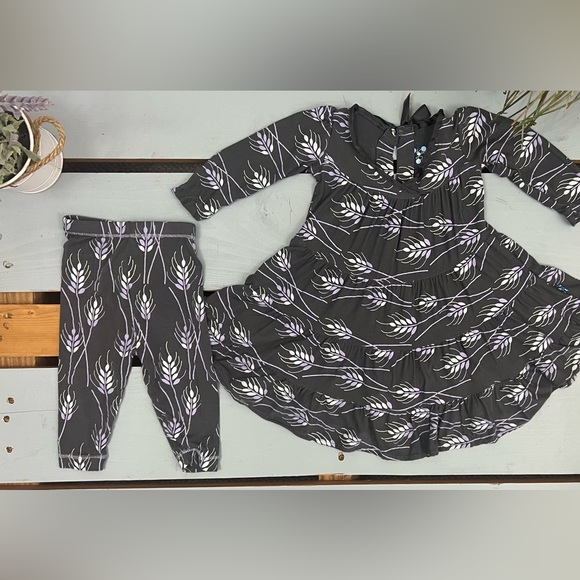 NWOT Kickee Pants Dress Set 0-3 Month (Very Rare set and pattern) - Picture 2 of 7